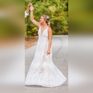 Lace wedding dress - engagement shoot, shower, luncheon, bride bridal size small